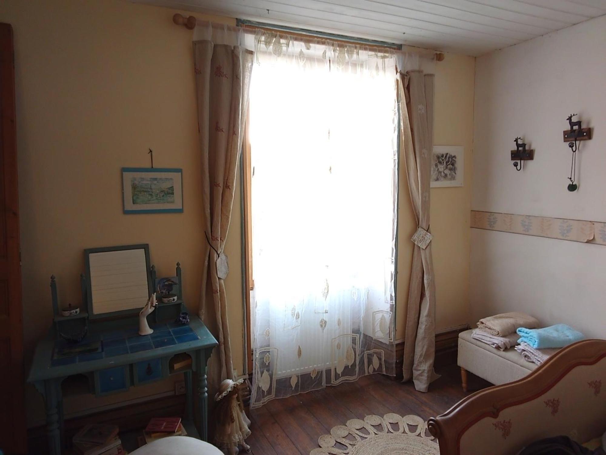 La Grille Fleurie, Chambres D'Hote Chez L'Habitant Arthonnay Esterno foto
