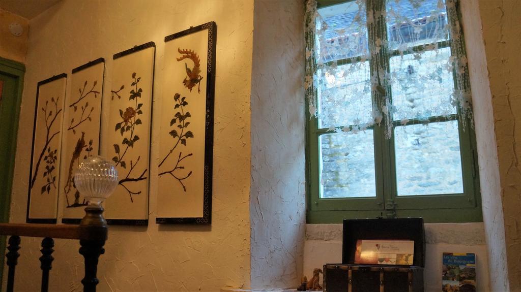 La Grille Fleurie, Chambres D'Hote Chez L'Habitant Arthonnay Esterno foto
