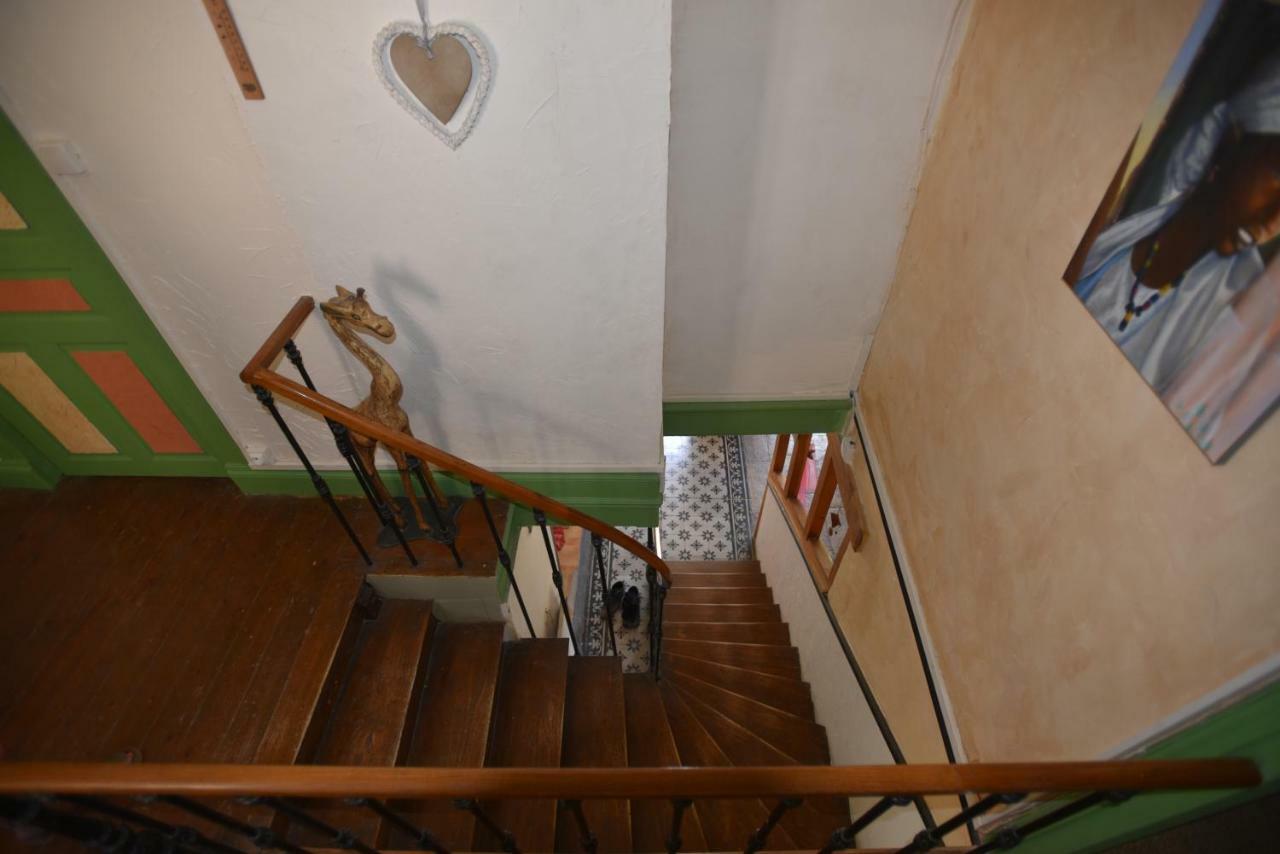 La Grille Fleurie, Chambres D'Hote Chez L'Habitant Arthonnay Esterno foto